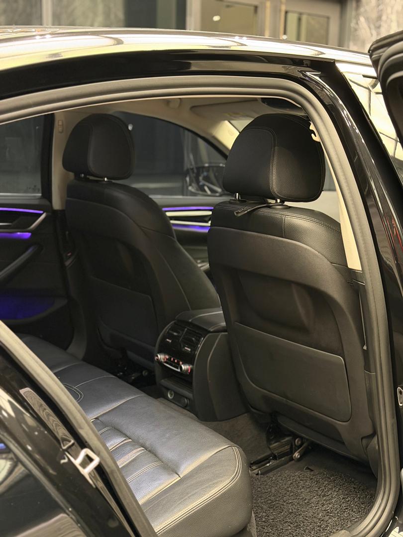 BMW 530e 4