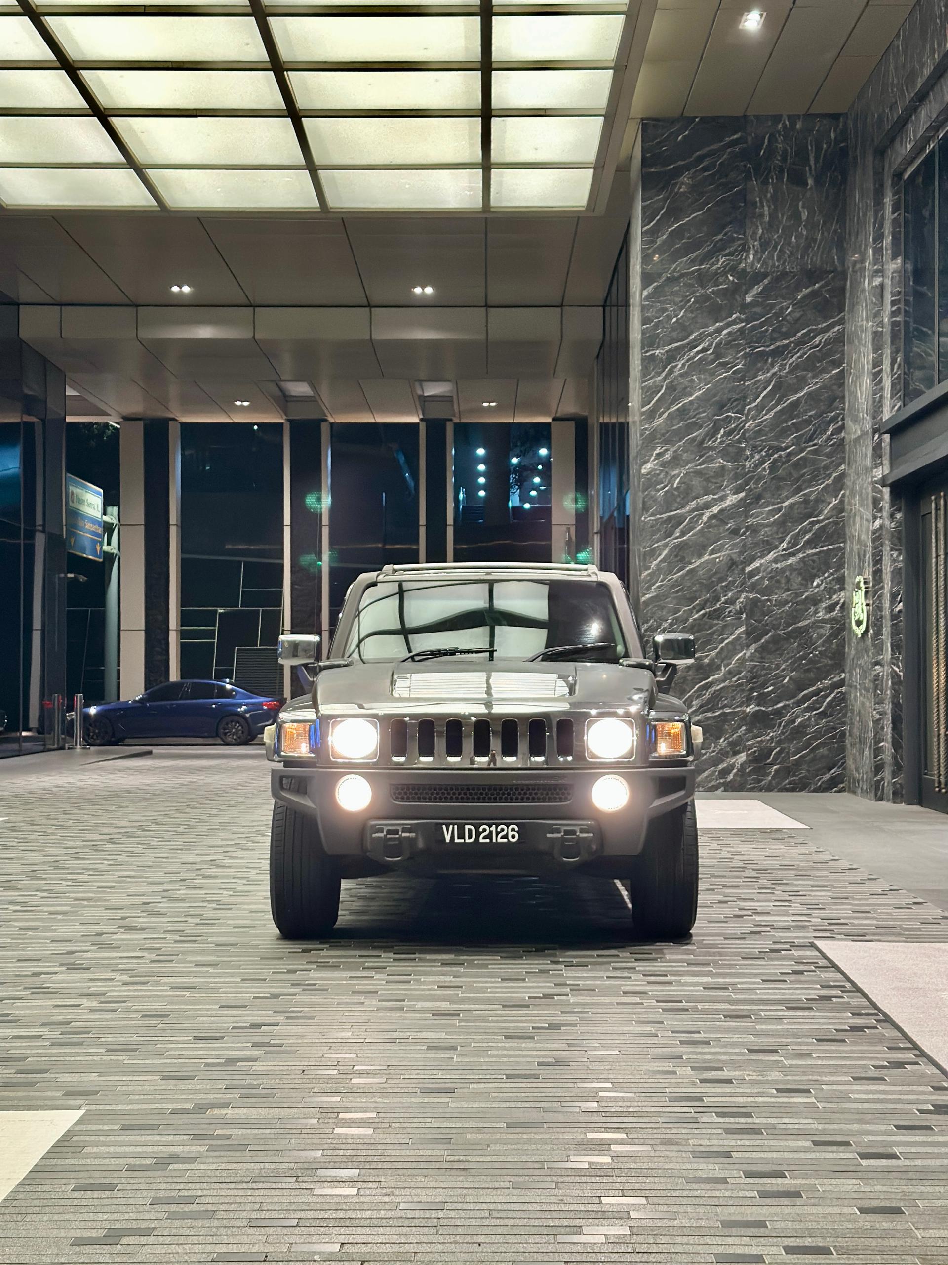Hummer H3 4