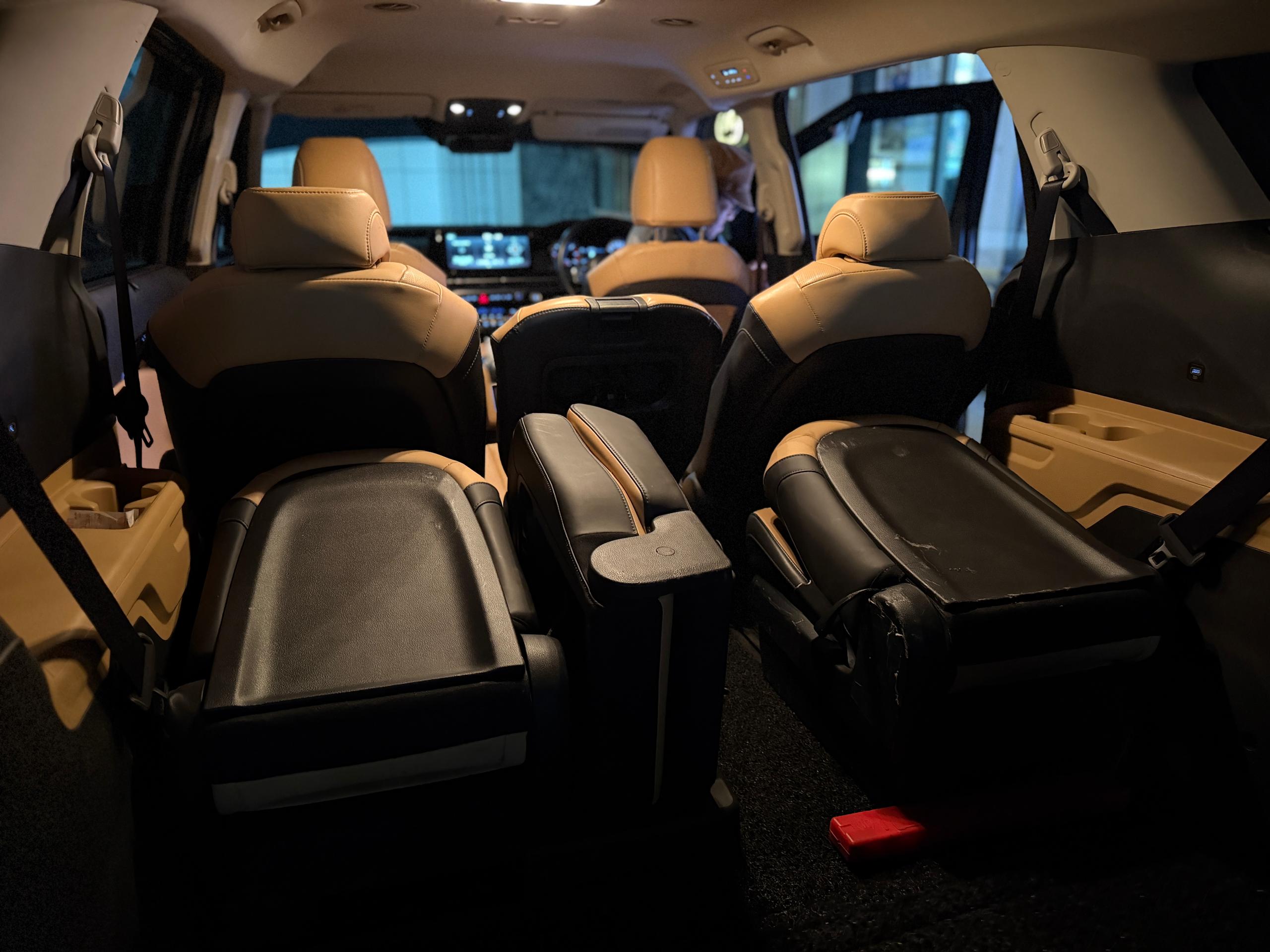 Kia Carnival 2