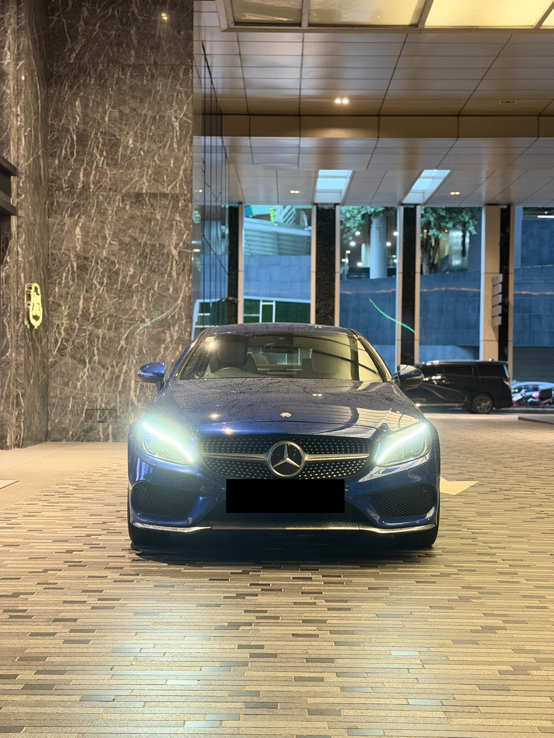 Mercedes C-Class 3