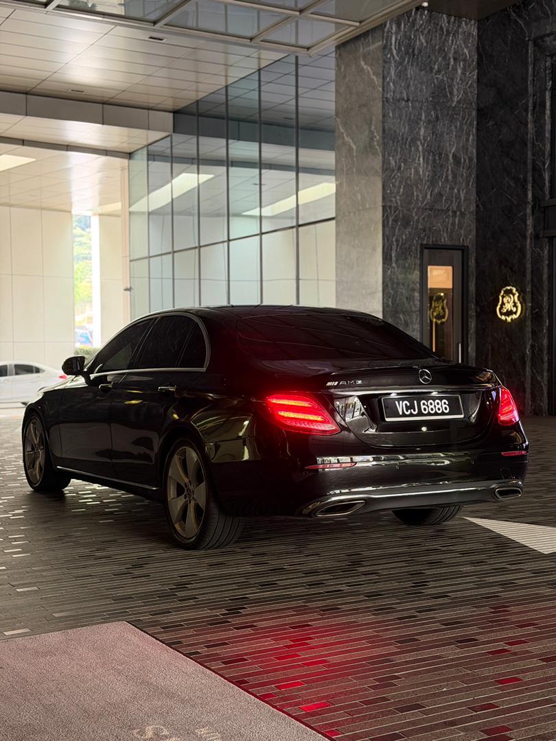 Mercedes E250 3