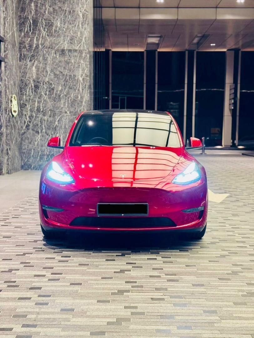 Tesla Model Y 3
