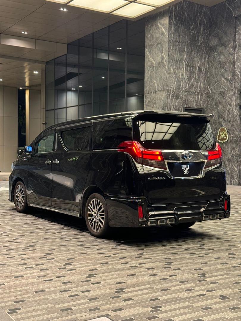 Toyota Alphard 2