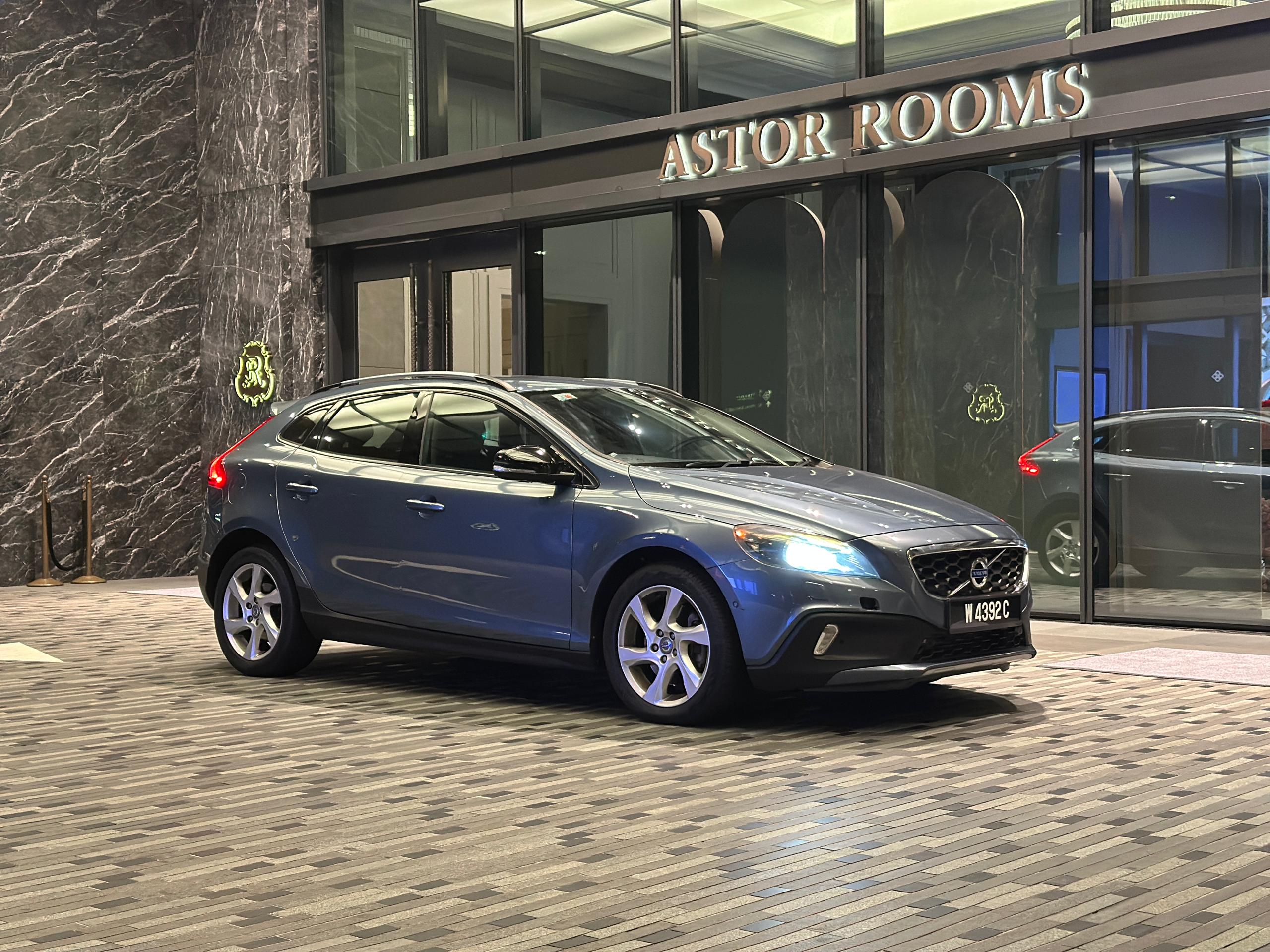 Volvo V40 T5 2019