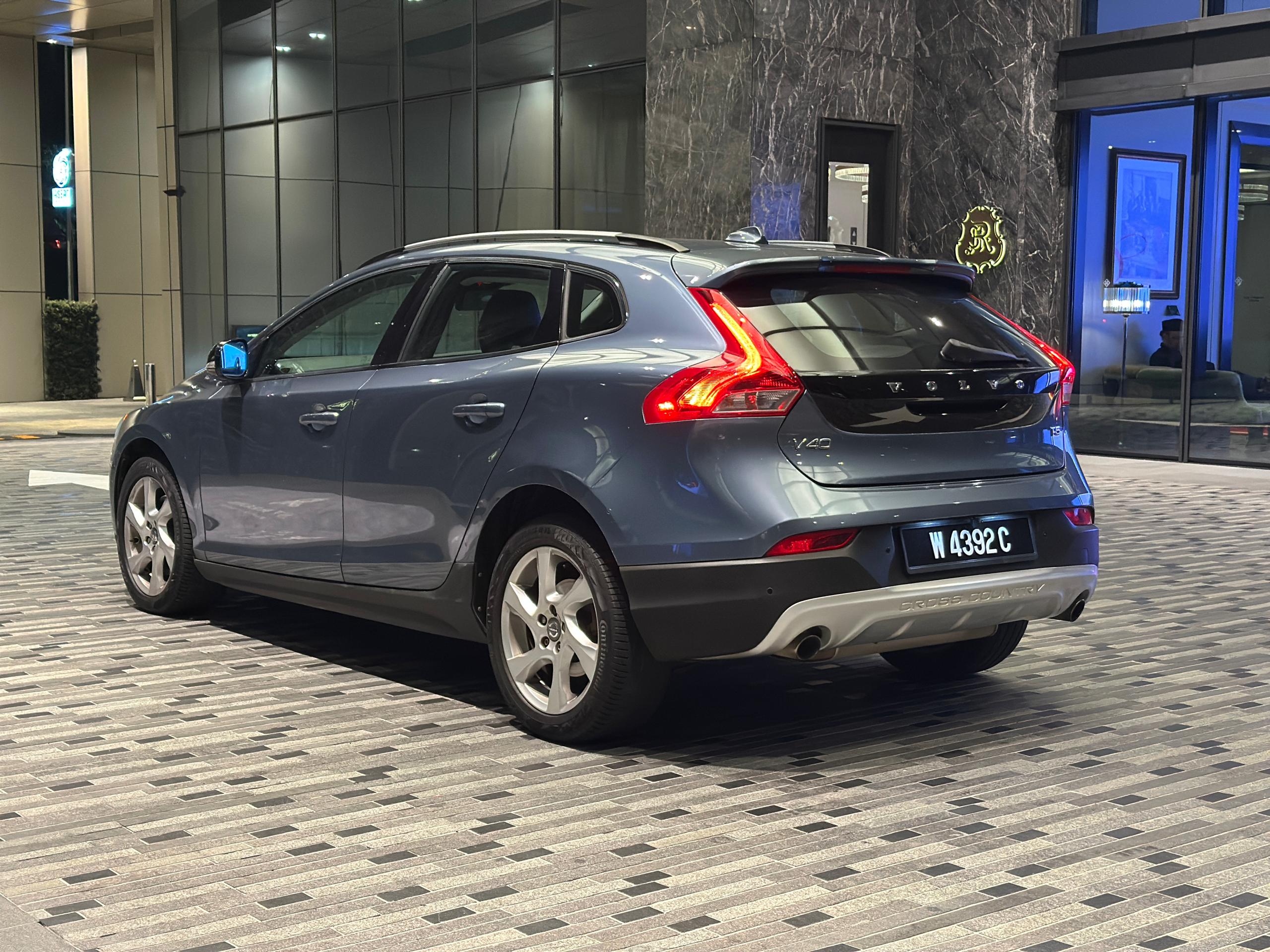 Volvo V40 T5 3